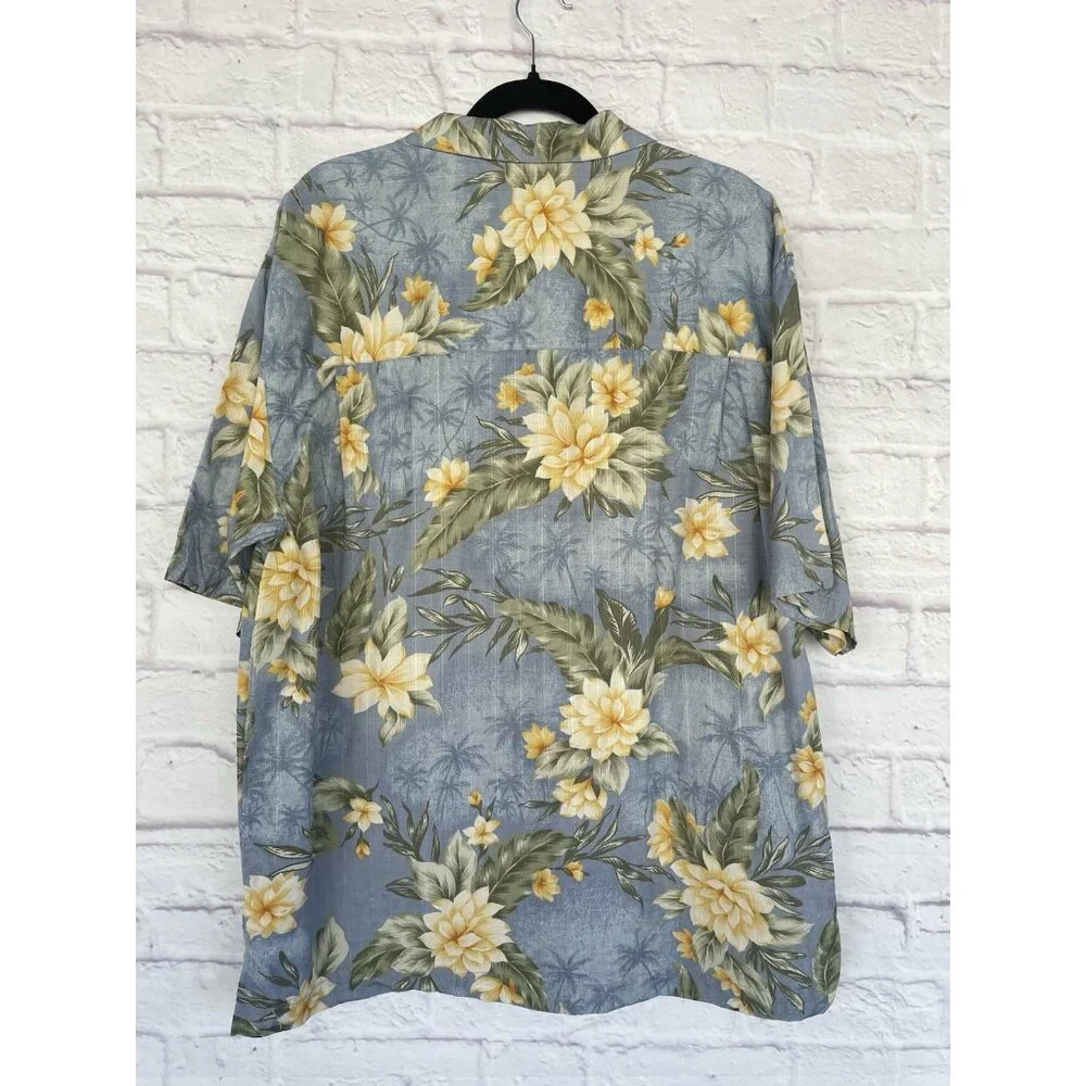 Bermuda Bay Men's Hawaiian Shirt Short sleeves 100% Silk Size Large Blue Floral